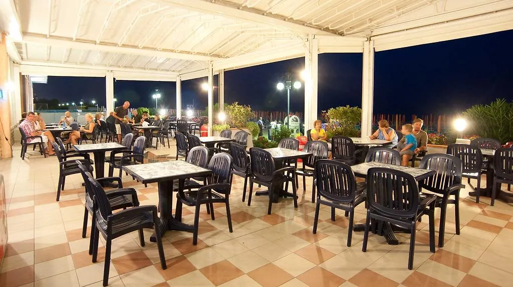 Hotel Corallo Lido di Jesolo 3*,  Italien